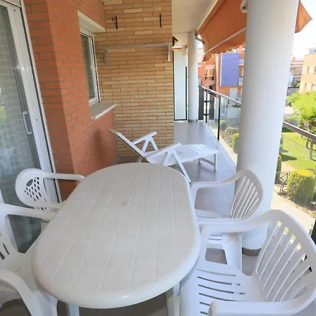Litoral Costa Dorada - Port Marino Only Families Apartment *